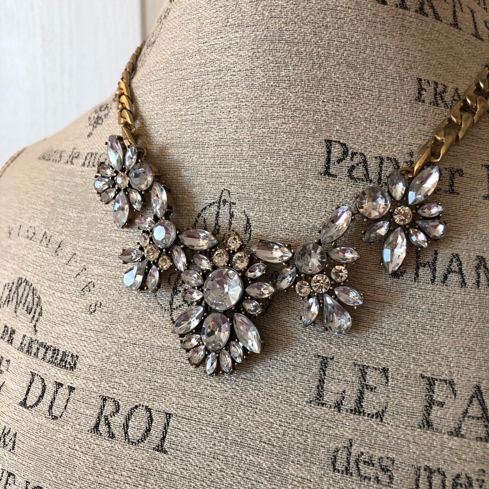Crystal Statement Necklace - Picture 2 of 3